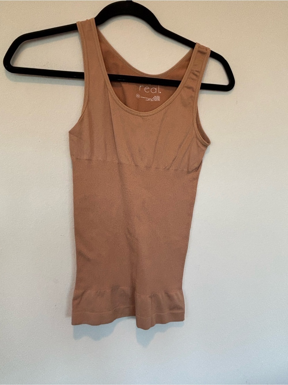 Real Seamless Tank Top shape wear  in Warm Cocoa - Picture 2 of 3
